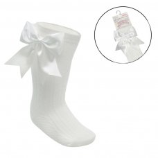 S350-C: Cream Knee Length Socks w/Large Bow (0-24 Months)